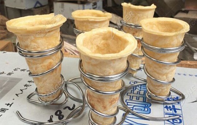 Pizza Cone Making Machine For 40 Moulds